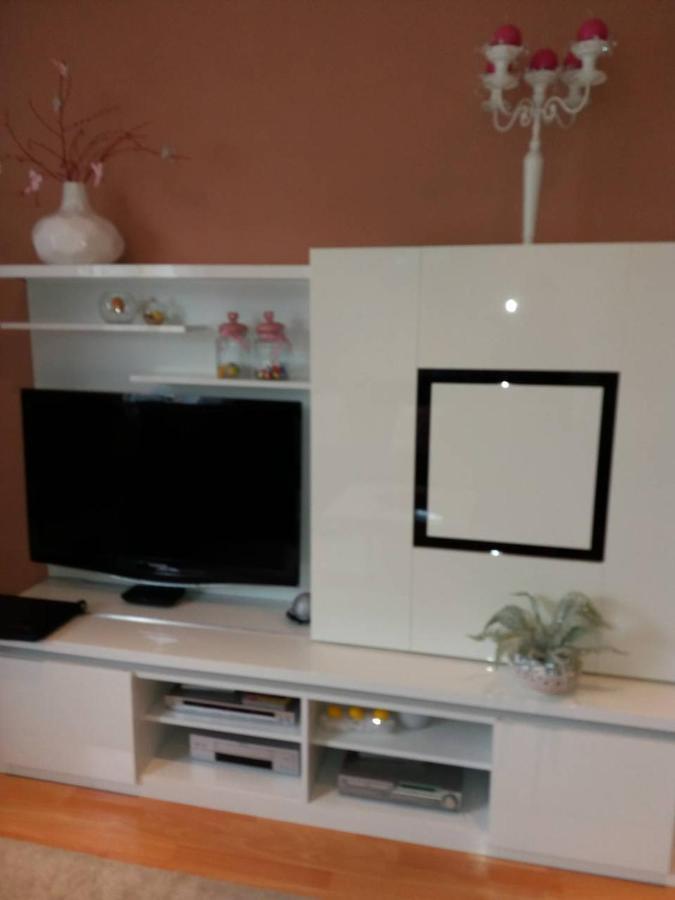 Lucica Apartament *